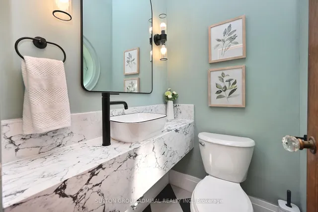 Additional image 29 of 987 Royal York Rd