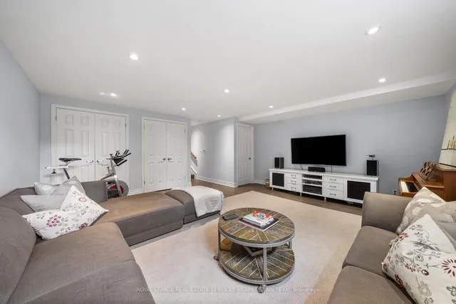 Additional image 26 of 129 Deloraine Ave