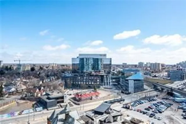 Additional image 25 of 15 Wellington St Unit 1102