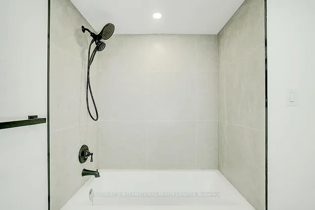 Additional image 41 of 1240 Marlborough Crt Unit 704