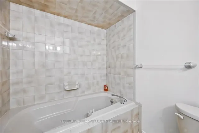 Additional image 35 of 38 Elora Dr Unit 6