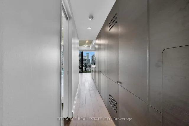 Additional image 5 of 629 King St Unit 1304