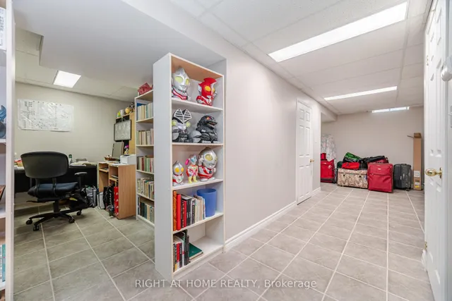 Additional image 38 of 5253 Palomar Cres