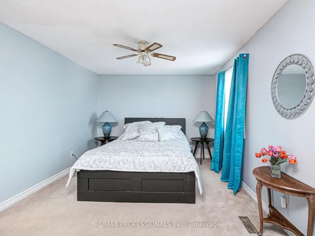 Additional image 14 of 2416 Malcolm Cres