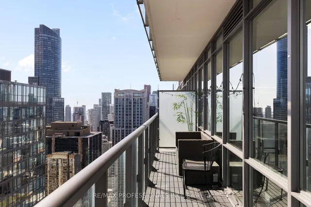 Additional image 18 of 832 Bay St Unit 4405