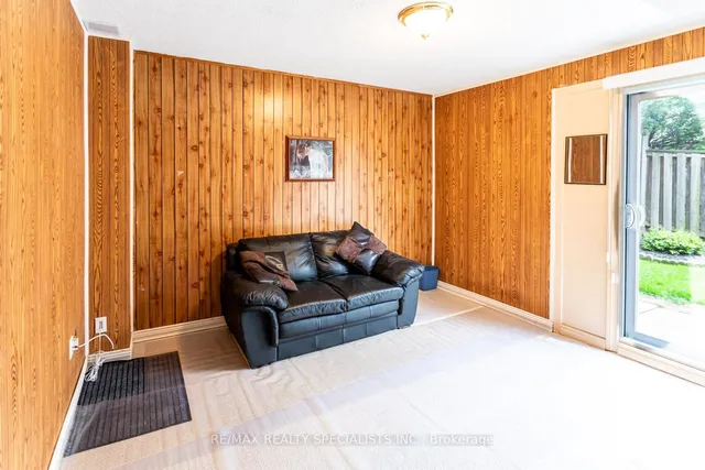 Additional image 5 of 405 Hyacinthe Blvd Unit 83