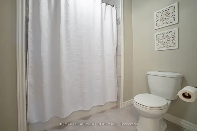 Additional image 18 of 116 Broker Dr