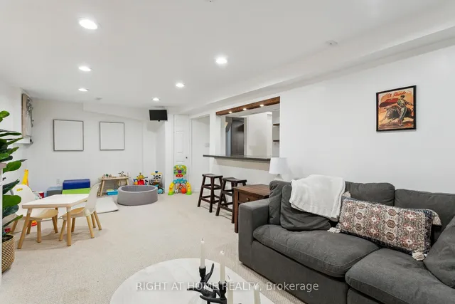 Additional image 25 of 3194 Greenbough Cres