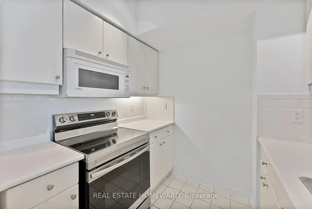 Additional image 19 of 10 Yonge St Unit 3408