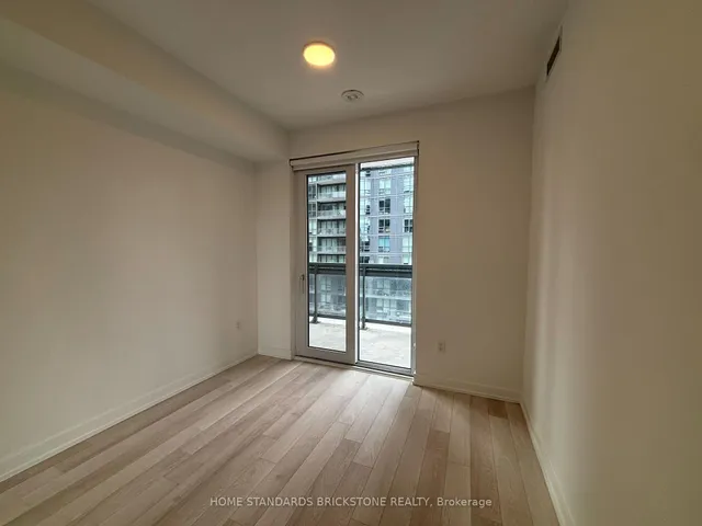 Additional image 4 of 39 Roehampton Ave Unit 609