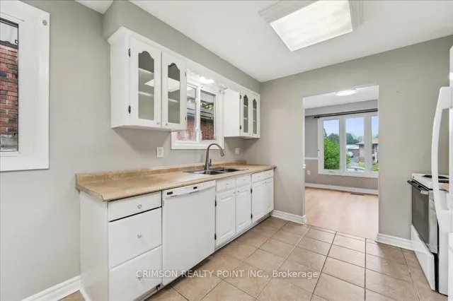 Additional image 11 of 361 Caledon Ave