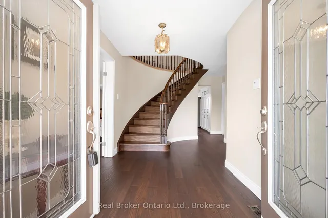 Additional image 4 of 2013 Windy Oaks Dr