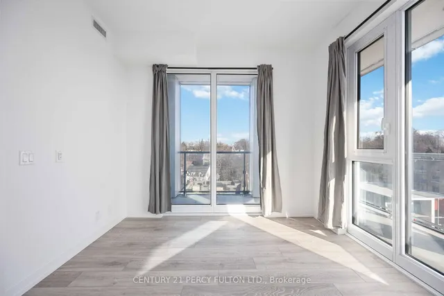 Additional image 10 of 2020 Bathurst St Unit 827