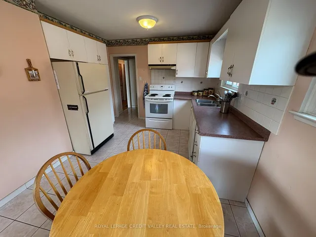 Additional image 9 of 35 Elmvale Cres