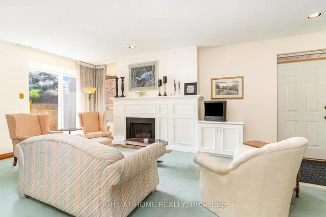 Additional image 3 of 74 Upper Canada Dr Unit 1