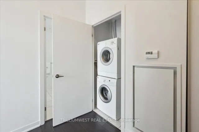 Additional image 32 of 85 Duke St Unit 1702