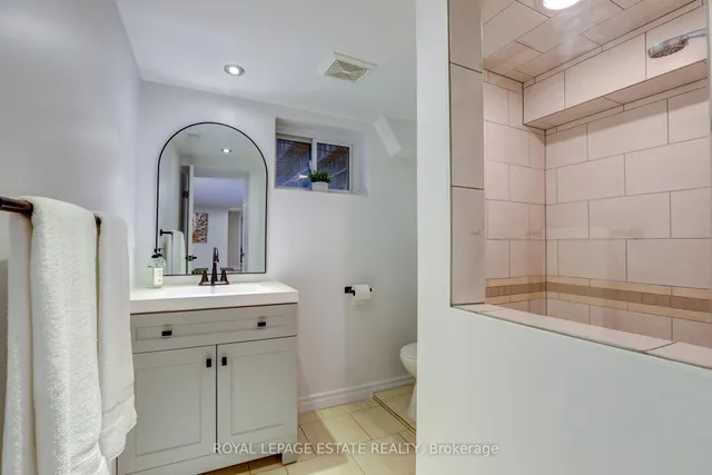 Additional image 21 of 231 Bingham Ave