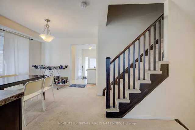 Additional image 14 of 256 Apple Hill Cres