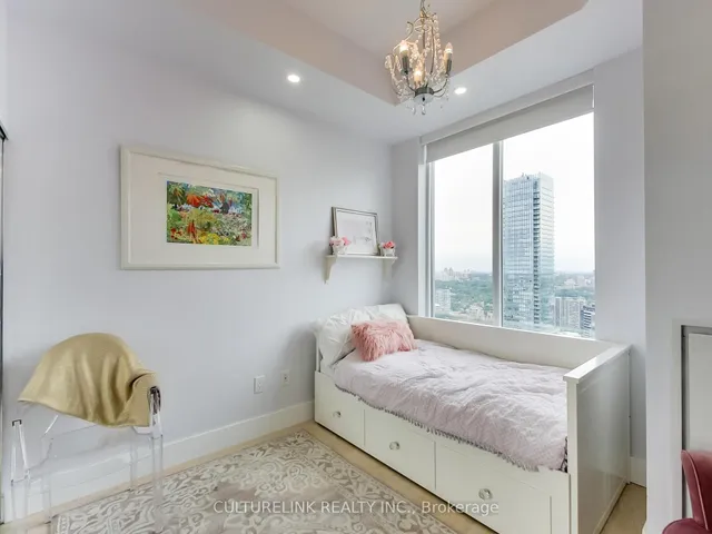 Additional image 20 of 35 Balmuto St Unit 4402