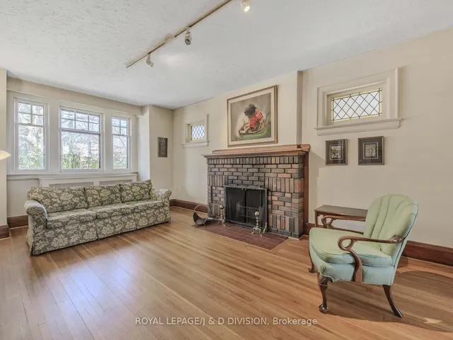 Additional image 10 of 43 Fairlawn Ave