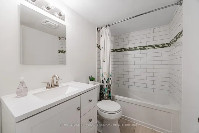 Additional image 18 of 379 Albany Ave