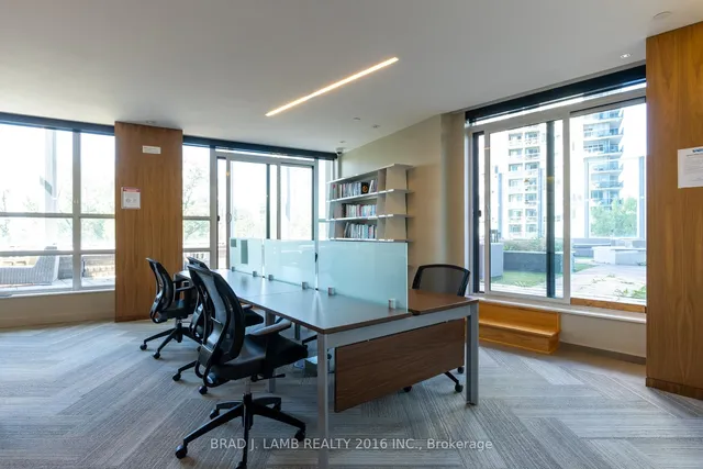 Additional image 25 of 36 Park Lawn Rd Unit 4403