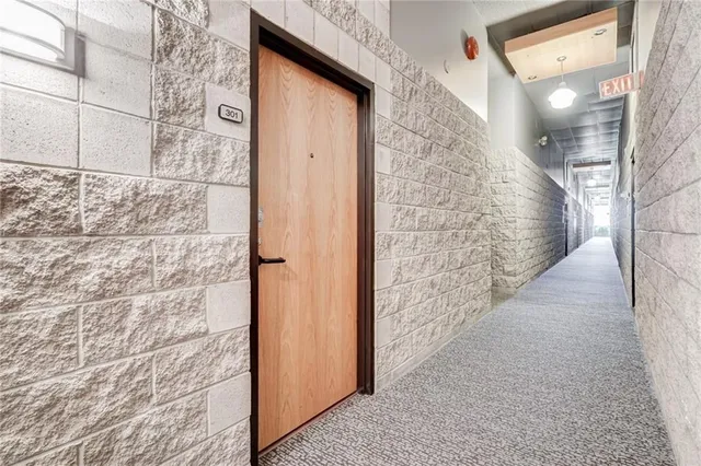 Additional image 5 of 50 MAIN St Unit 301