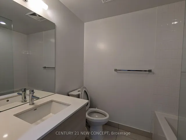 Additional image 4 of 210 Simcoe St Unit 613