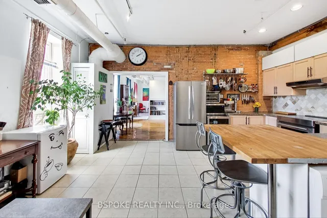 Additional image 10 of 121 Prescott Ave Unit 18