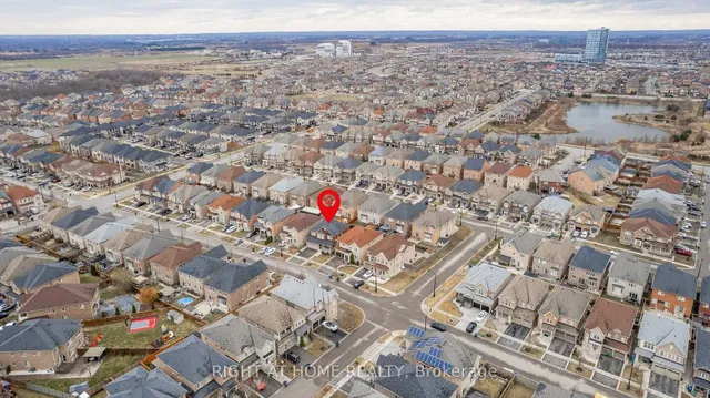 Additional image 42 of 64 Kalmia Rd