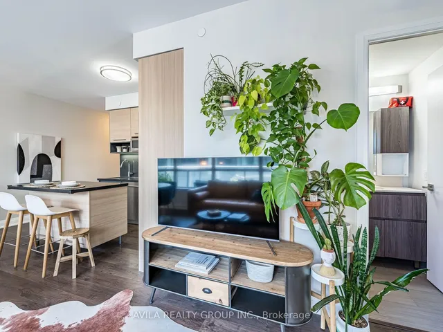 Additional image 23 of 36 Park Lawn Rd Unit 410