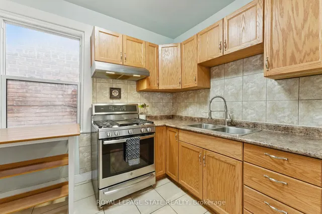 Additional image 11 of 91 Aurora St