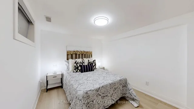 Additional image 37 of 85 Springdale Blvd