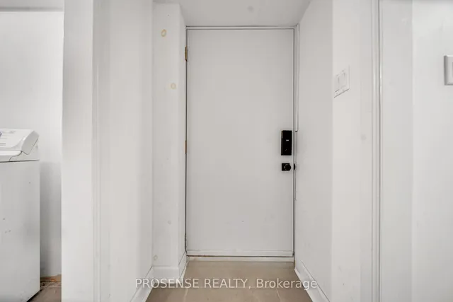 Additional image 30 of 8 Vanderbrent Cres