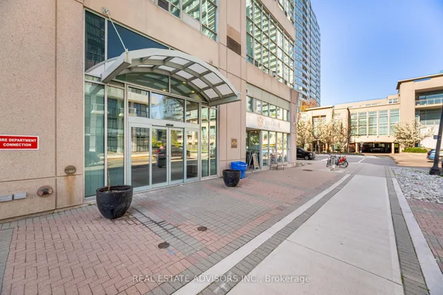 Additional image 2 of 300 Manitoba St Unit 102