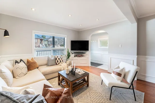 Additional image 32 of 33 Seneca Ave