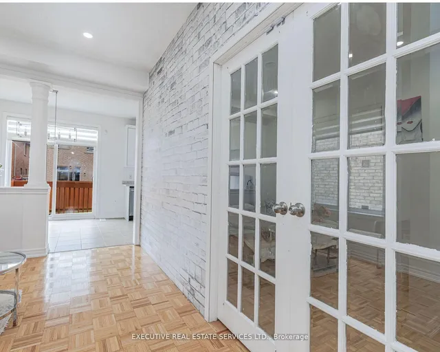 Additional image 9 of 10 Natronia Tr