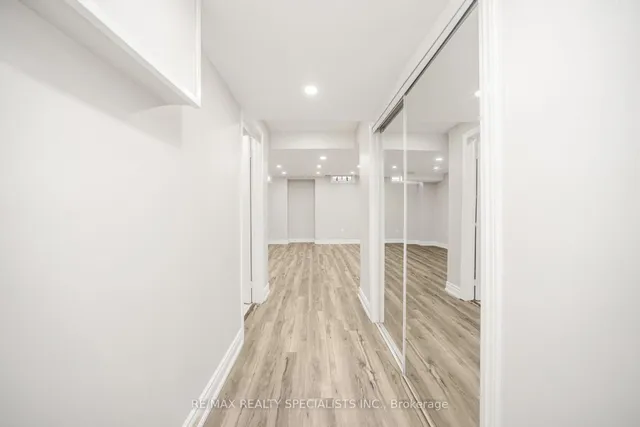 Additional image 41 of 102 Chalkfarm Cres