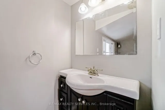 Additional image 40 of 6 Trueman St