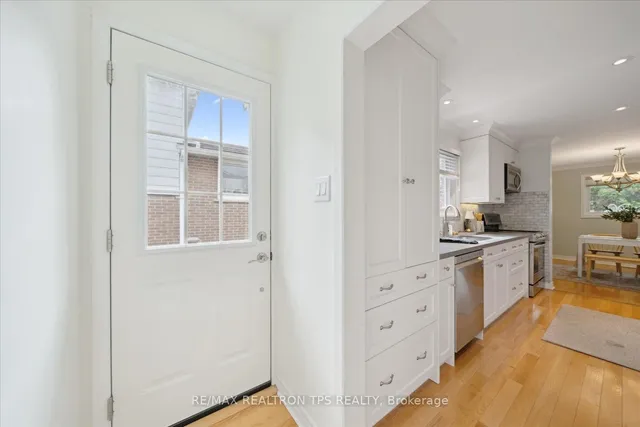 Additional image 8 of 14 Monmouth Crt