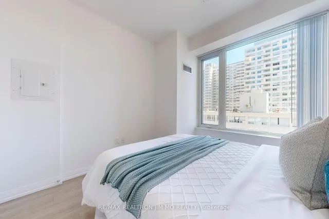 Additional image 18 of 25 Holly St Unit 1605