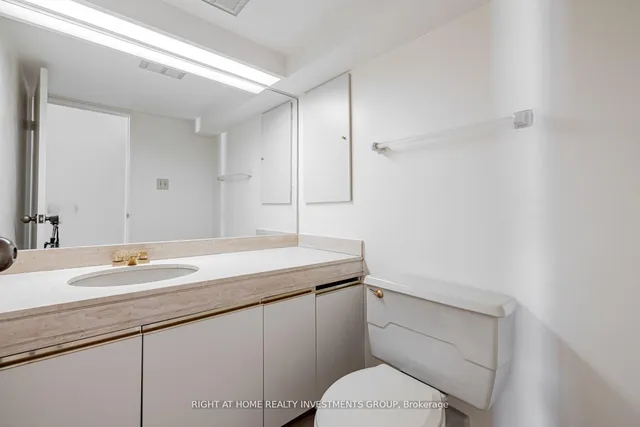 Additional image 15 of 65 Harbour Sq Unit 1910