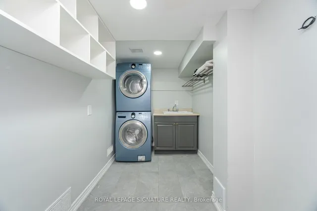 Additional image 40 of 81 Farthingale Cres