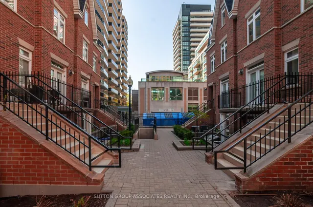 Additional image 23 of 100 Redpath Ave Unit 28