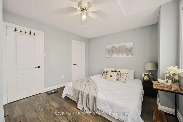 Additional image 32 of 29 Baccarat Cres
