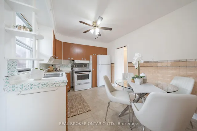 Additional image 11 of 841 Brimorton Dr