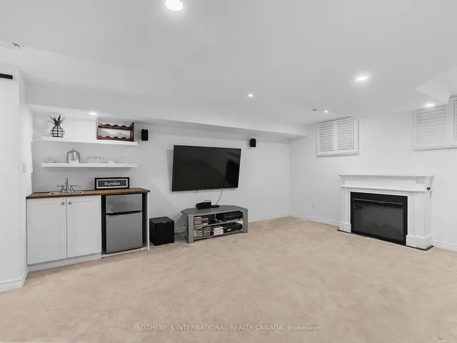 Additional image 36 of 93 Forest Valley Cres