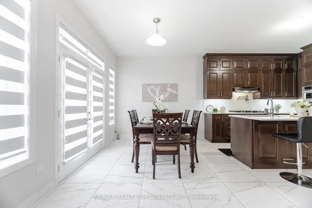 Additional image 17 of 15 Duxbury Rd