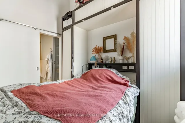 Additional image 26 of 915 King St Unit 208