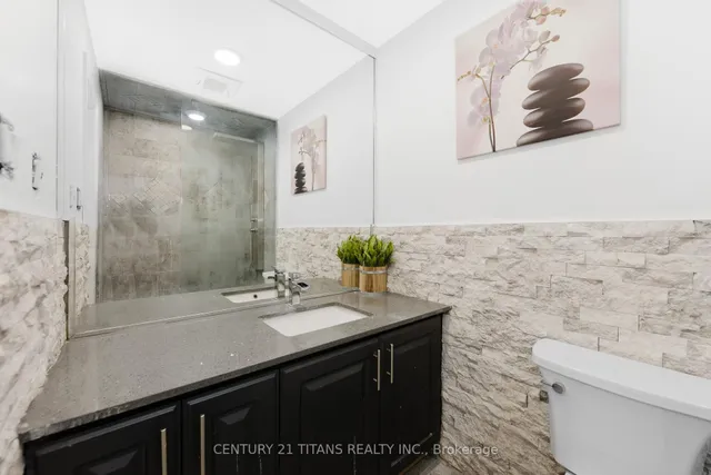 Additional image 15 of 4064 Lawrence Ave Unit 501